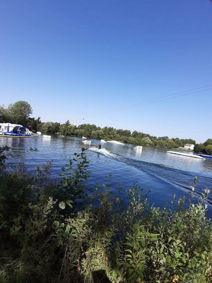 Caravan For Rent At Tattershall Holiday Park Exterior photo